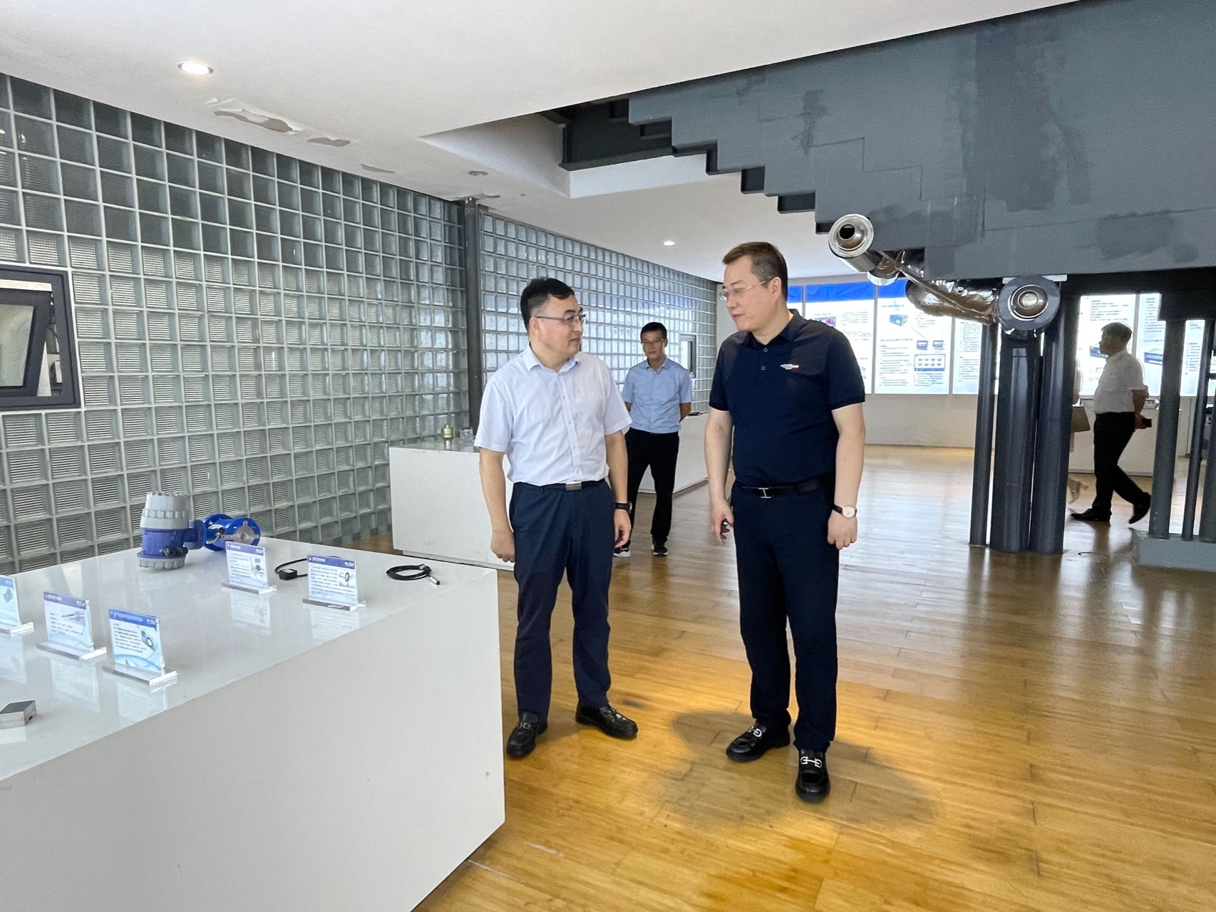 寧波市委副秘書長、甬江科創(chuàng)辦常務(wù)副主任徐云一行蒞臨柯力調(diào)研交流